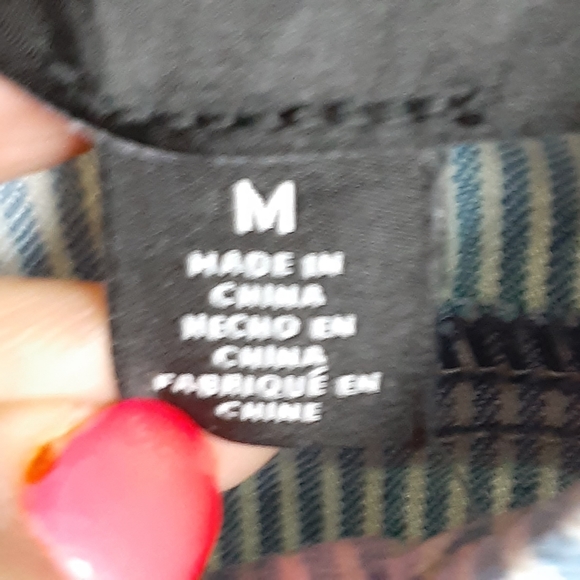 NWT Striped Jean Jacket Size Medium - Picture 12 of 16